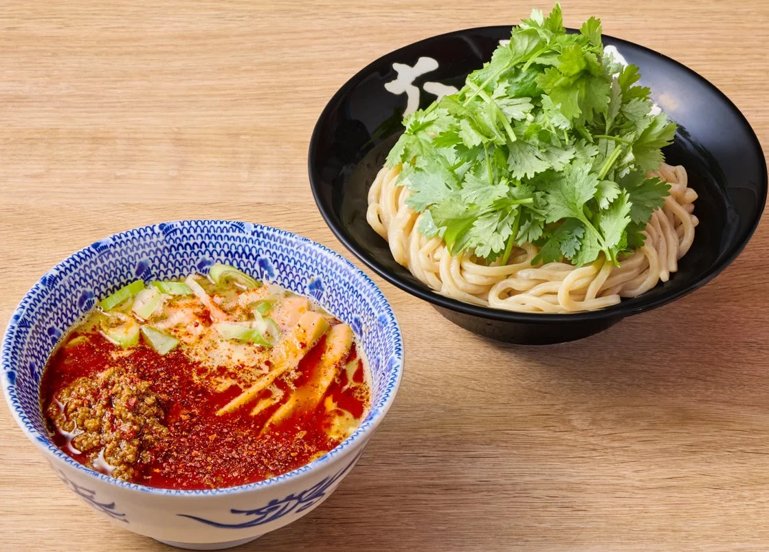 パクチーとつけ麺のアップ