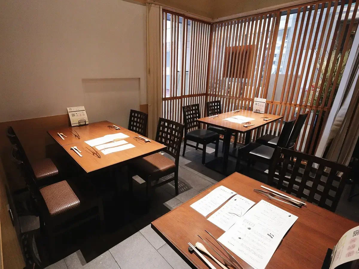 おかか北浜の店内風景